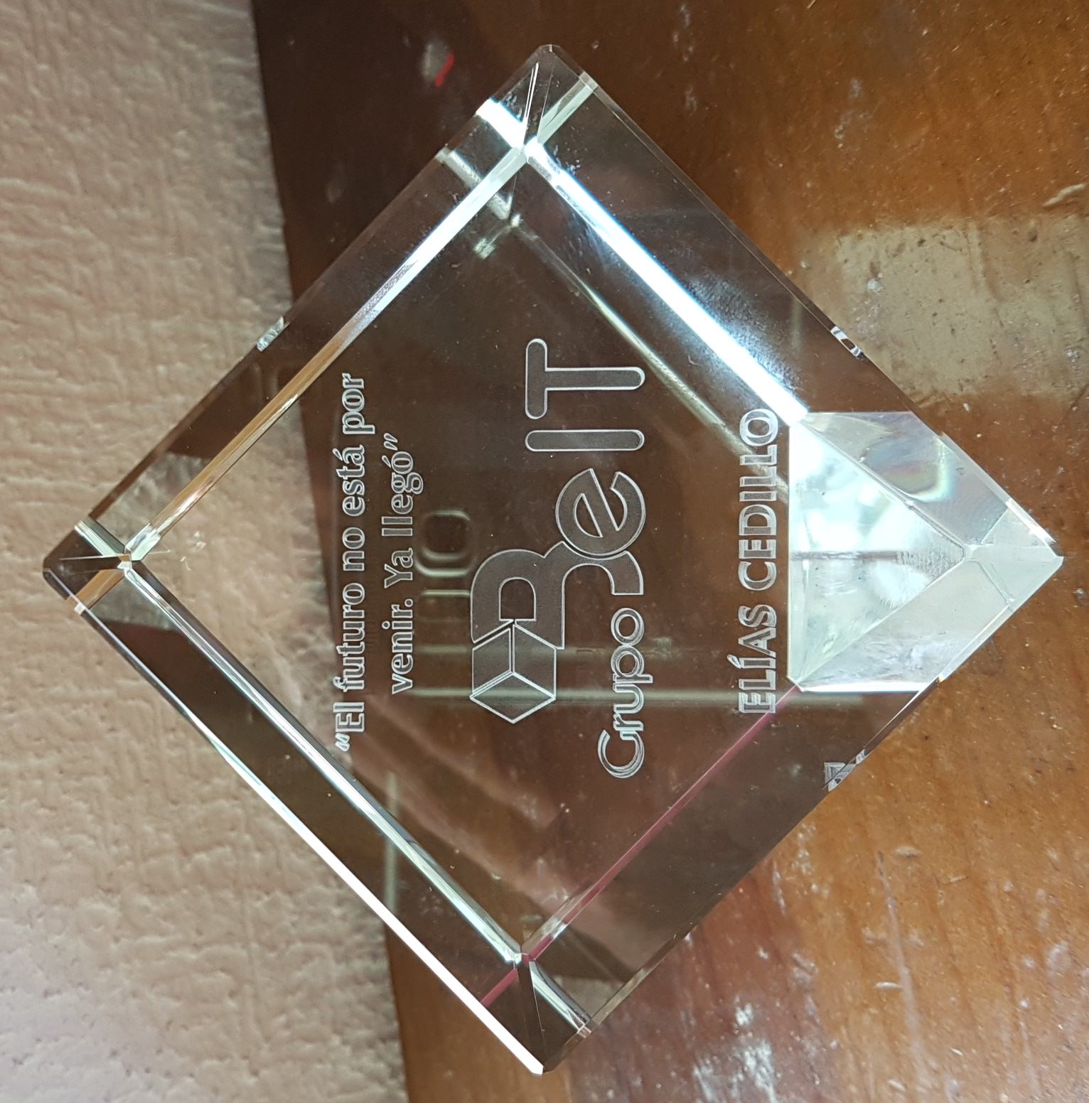 Cristal Grabado en 3D Laser