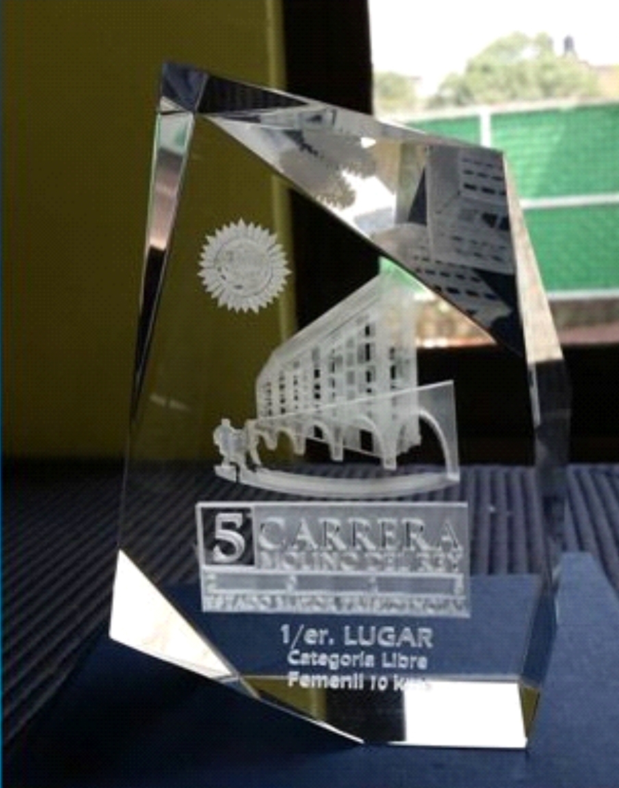 Cristal Grabado en 3D Laser