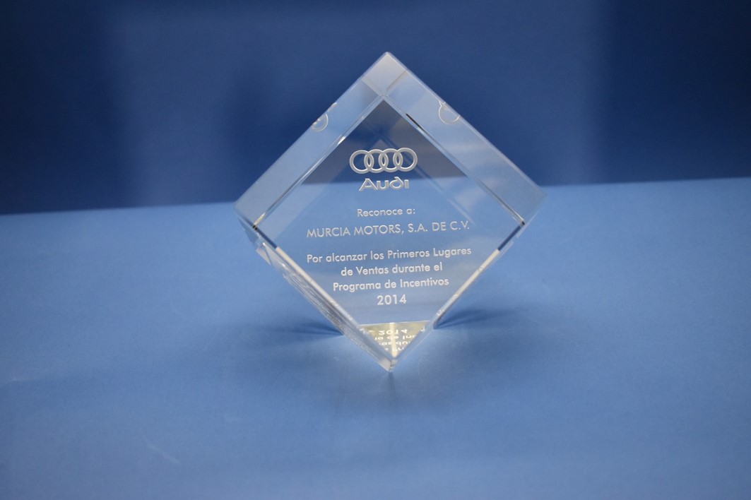Cristal Grabado en 3D Laser